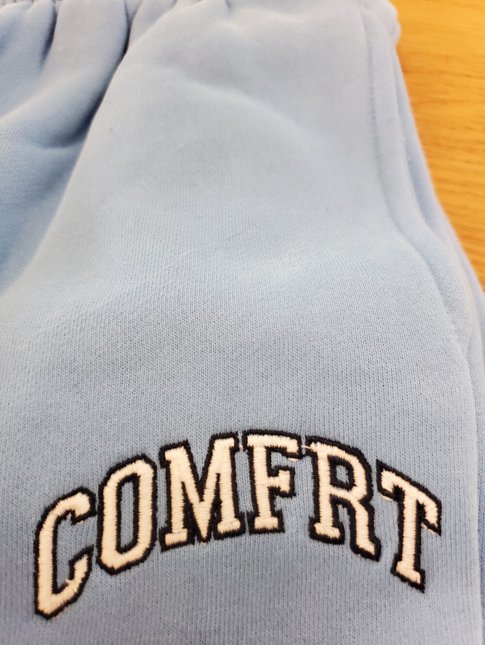 Comfrt Set - Picture 2 of 7